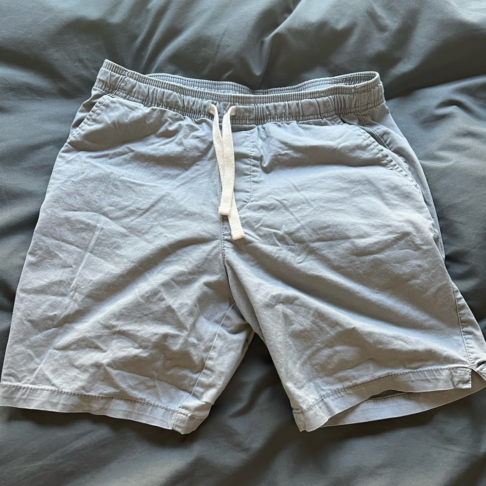 Men’s Gray Khaki Shorts Size Small